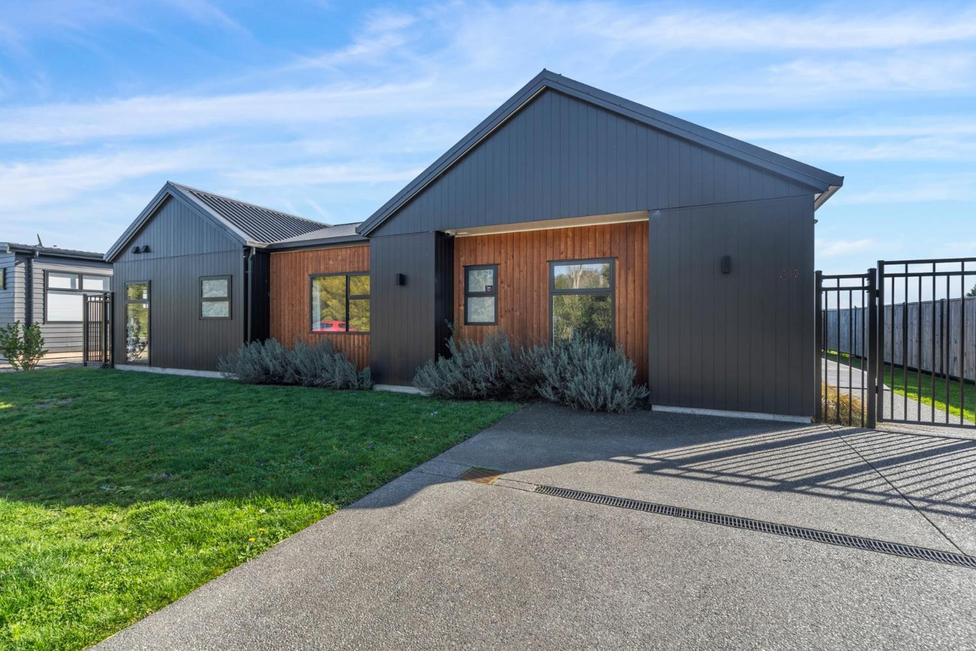 Regent Sanctuary - Martinborough Holiday Home Eksteriør bilde