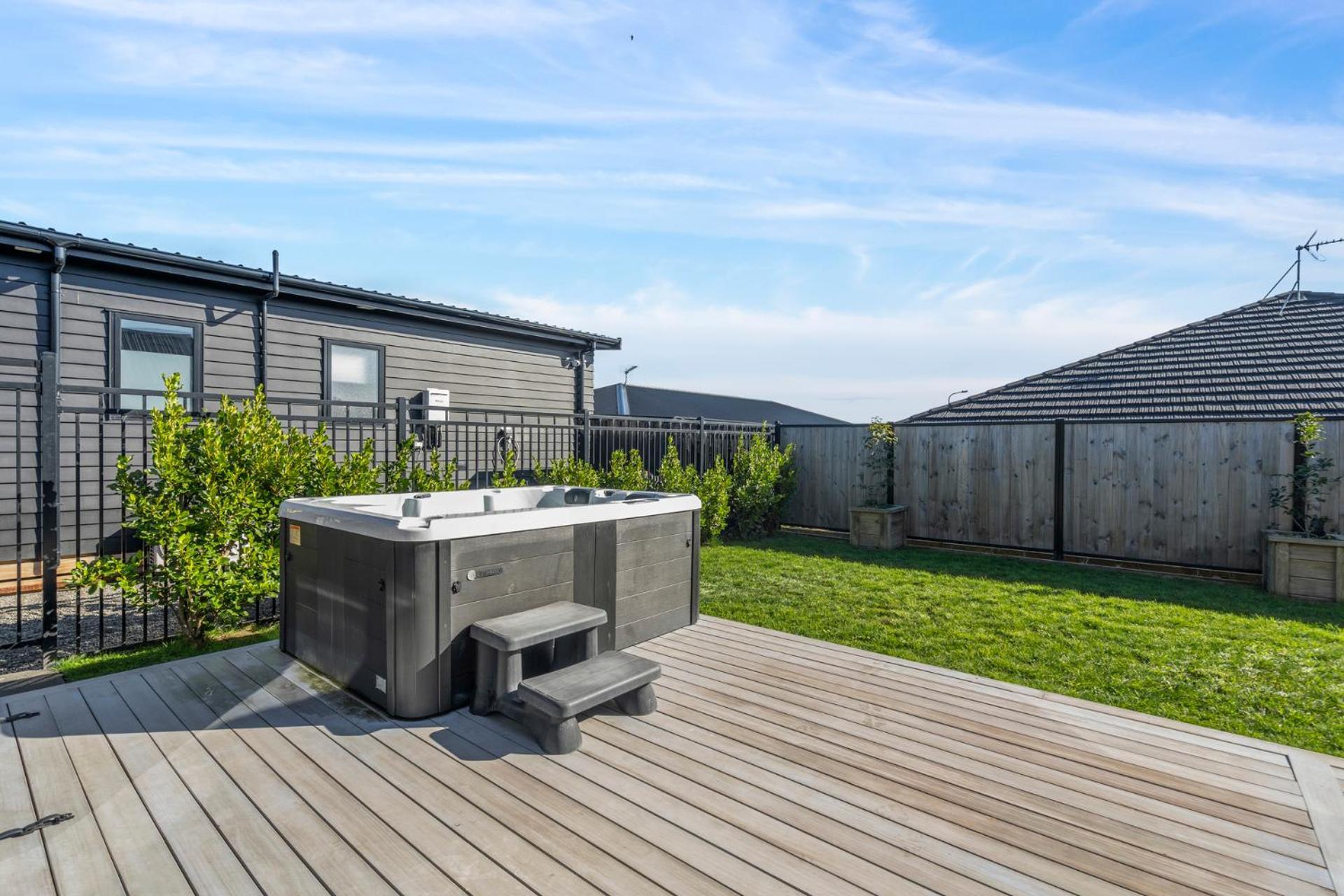 Regent Sanctuary - Martinborough Holiday Home Eksteriør bilde